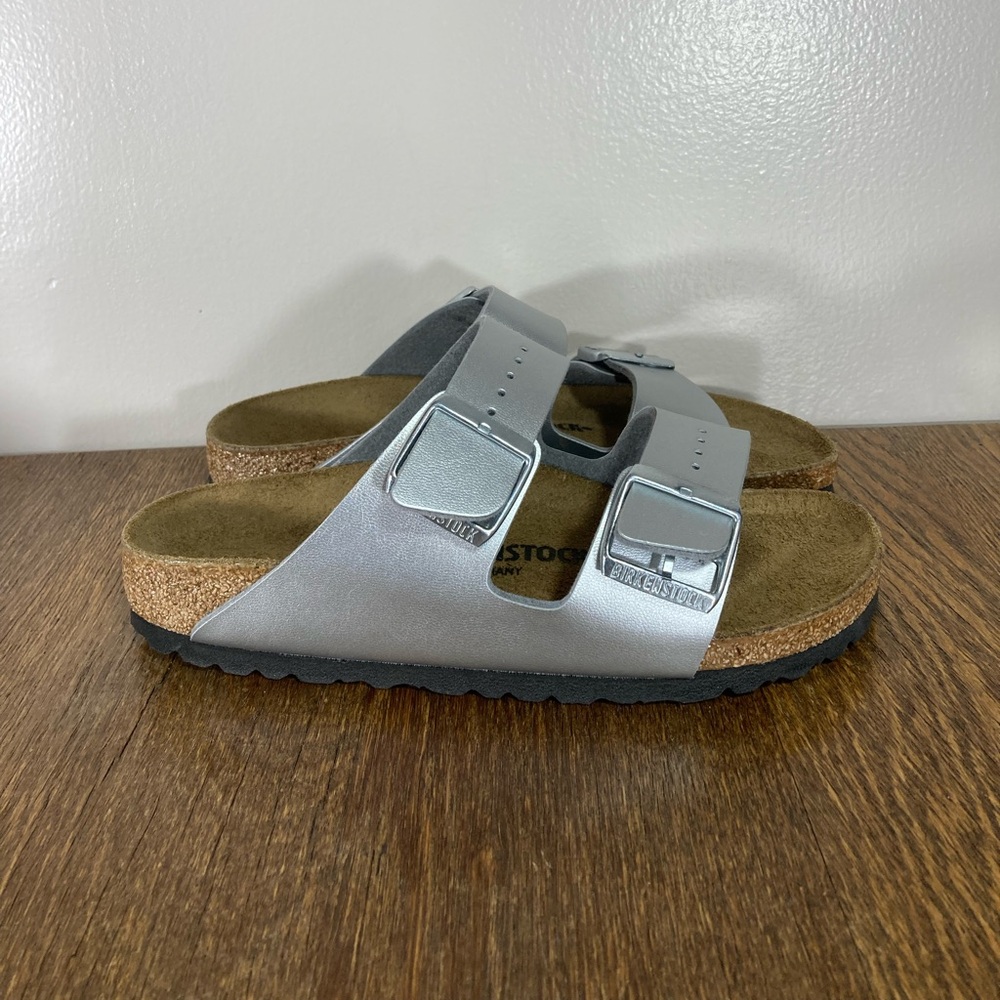 New Birkenstock Arizona Birko-Flor Sandal Women’s Size EU 37, US 6 Silver